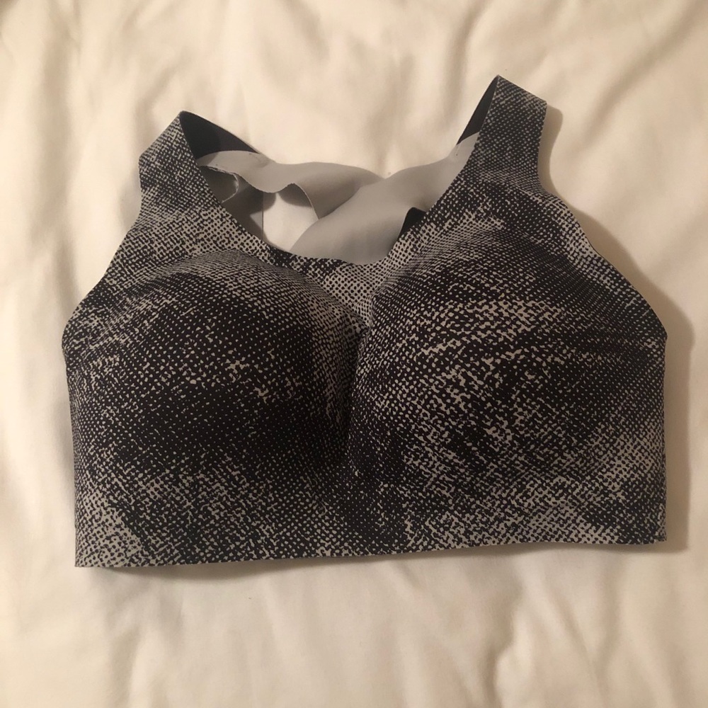lululemon enlite bra